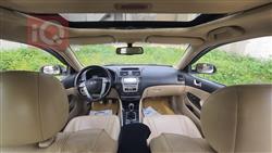 BYD F7